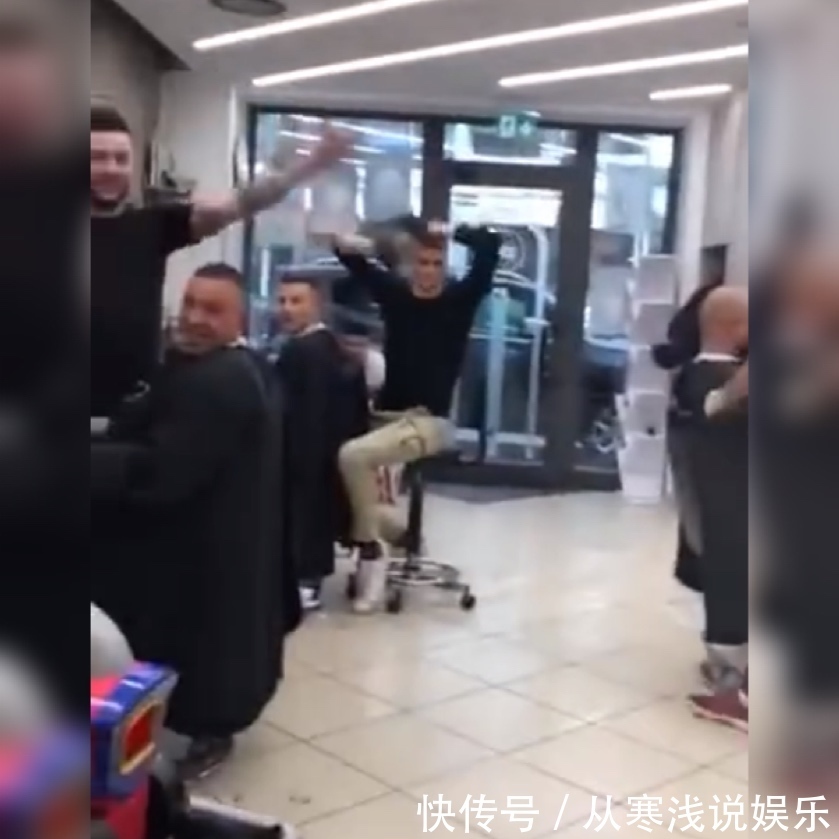 小举动|小男孩因害怕剪发而大哭,接下来整个理发店店员的小举动很暖心了