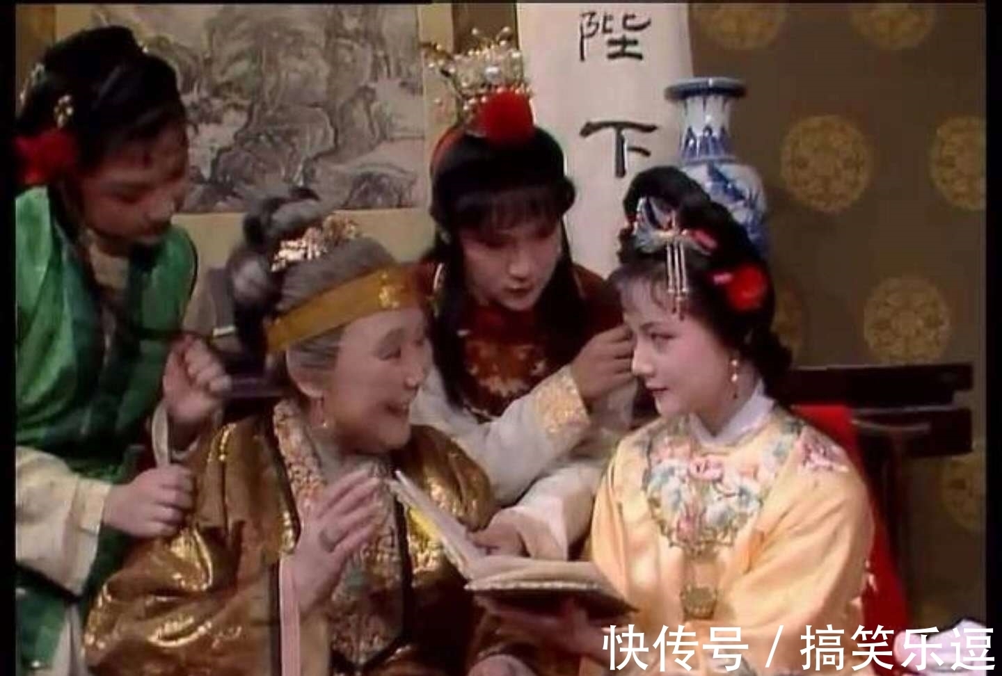 恭维$讨好贾母不成,就讽刺贾母吝啬,薛宝钗的挫败感,王夫人感同身受