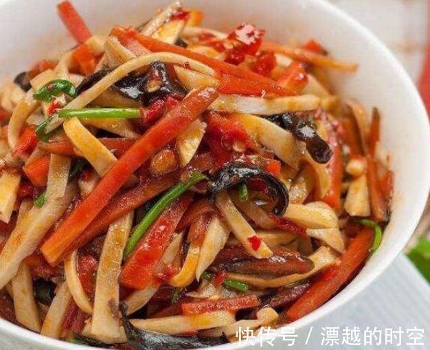 大厨教大家的几道家常美食，做法简单美味，而且好吃到舔盘子