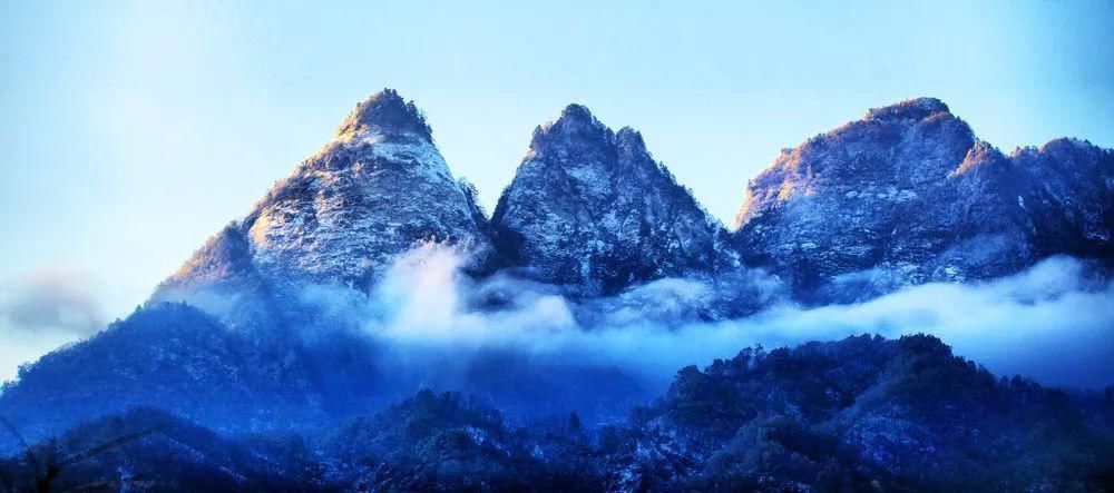 风雪|风雪武当山，仙境藏玄机！大雪封山时，道人、隐士都在干什么！