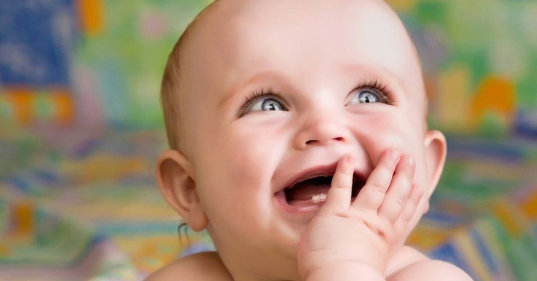 学习能力|宝宝有个动作会的越早,将来长大就更聪明,你家宝贝是吗