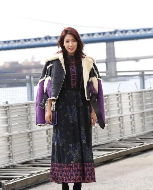  跟风|刘雯将这件“皮毛一体”给穿火了，保暖又洋气，明星们都在跟风穿