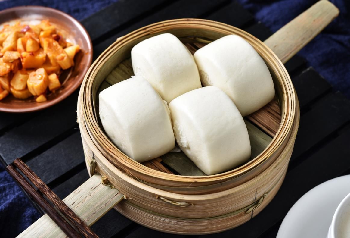 血糖控制|糖尿病人的早餐应该吃得饱好，还是吃得少一些好呢附糖尿病食谱