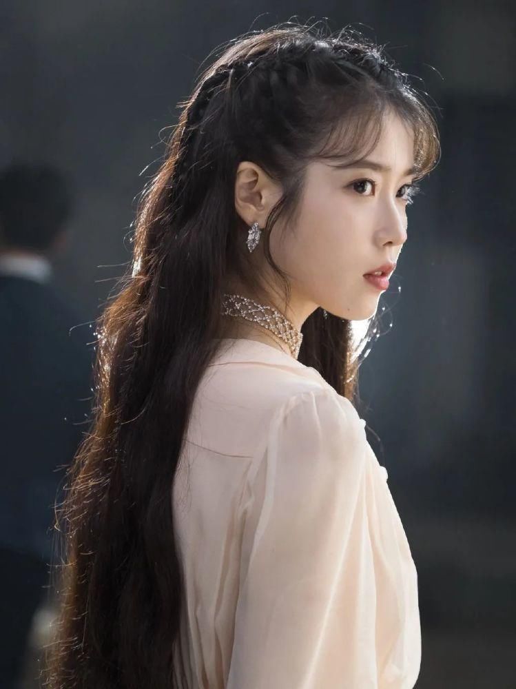 发量少发际线高的女生,赶紧试试这几款刘海!