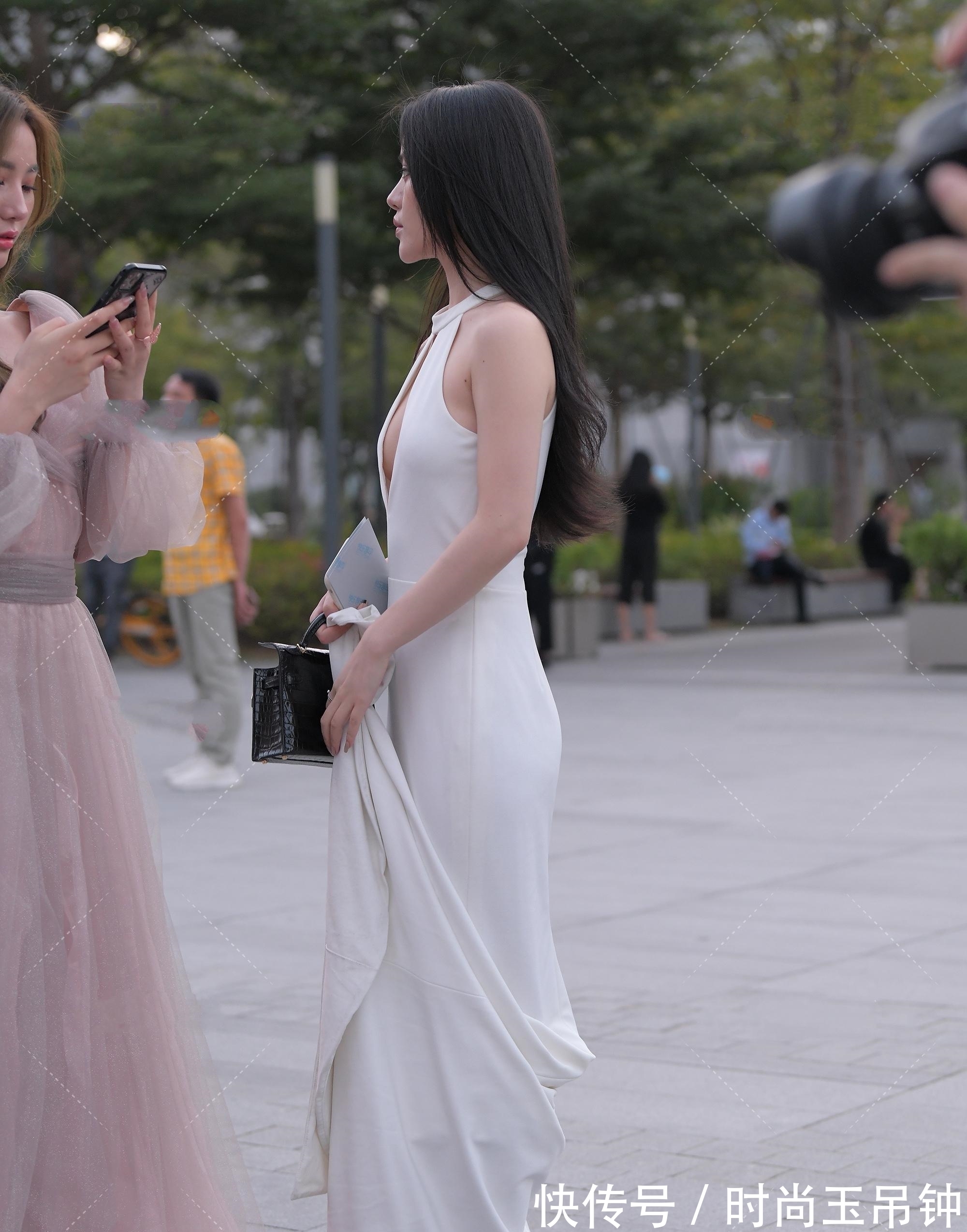 简约|纯白拖尾长裙，简约大气优雅淑女的小礼服