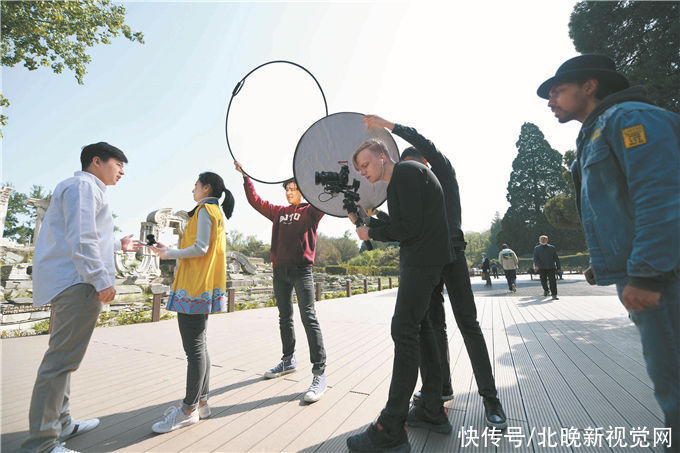 圆明园|北交大留学生自导自拍短视频，“大道之行”看中国