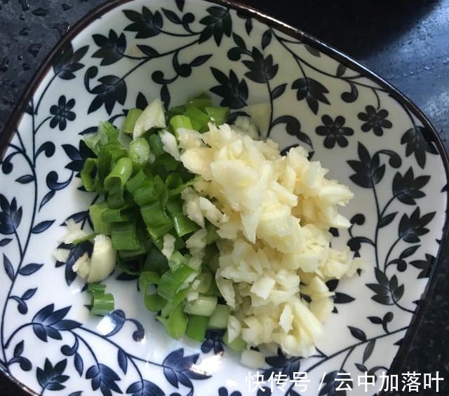 蚝油炒菜南瓜，家常小菜，低脂又健康！蚝油炒菜南瓜，家常小菜，低脂又健康！