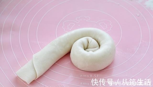 家常烙饼做法,外酥内软又筋道,比油条健康,学会可以出门摆摊了