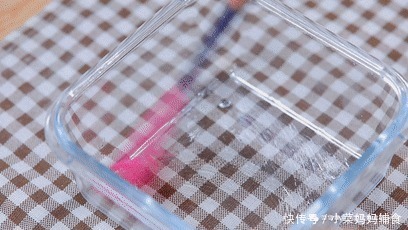 无油无糖不发酵,儿子却抱着不想撒手一搅一蒸就出锅,太简单