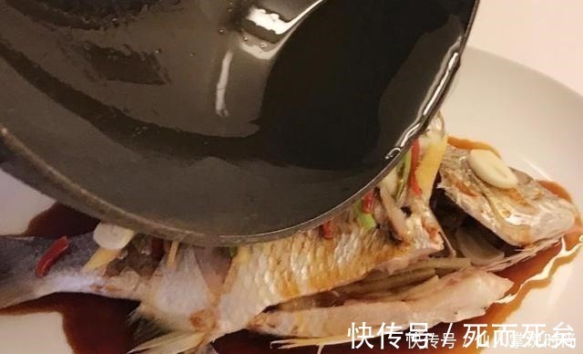 清蒸鱼，用盐腌制还是料酒腌制大厨都不对，难怪不鲜嫩不好吃