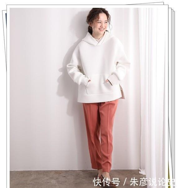 2021春季卫衣流行穿搭分享!适合喜欢休闲风格的轻熟女人