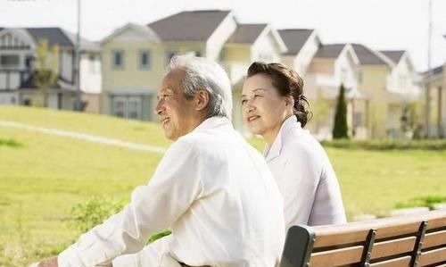 大妈|老年人“年龄标准公布”,过了这个年纪之后,才可以称为老年人