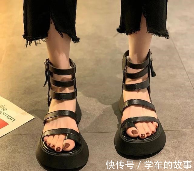 脚背 是时候穿凉鞋了!今年流行这几款,清凉显脚小!