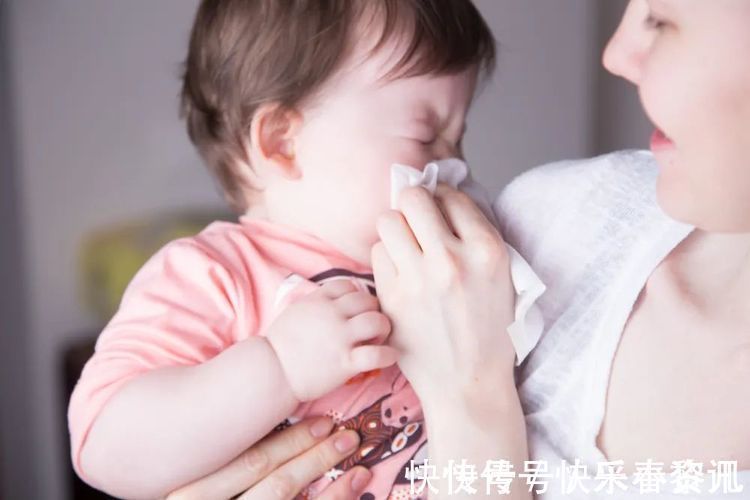 吸鼻器|宝宝鼻屎抠不得，如何安全有效地清理呢？看过来