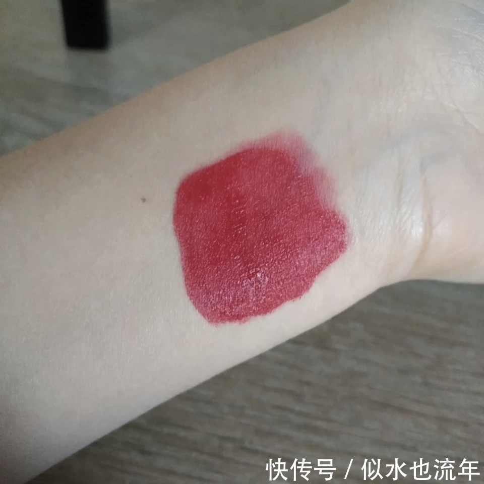 花钰|30岁以上的气质女人,口红不会涂红色,真正的温柔色是这几只