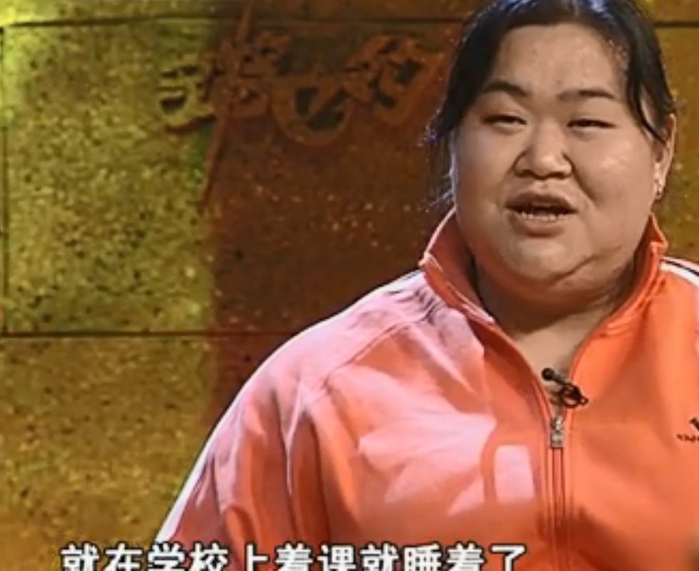 孙爱民|“举重冠军”唐功红:冒死一举为国夺冠,33岁闪婚普通人收获幸福