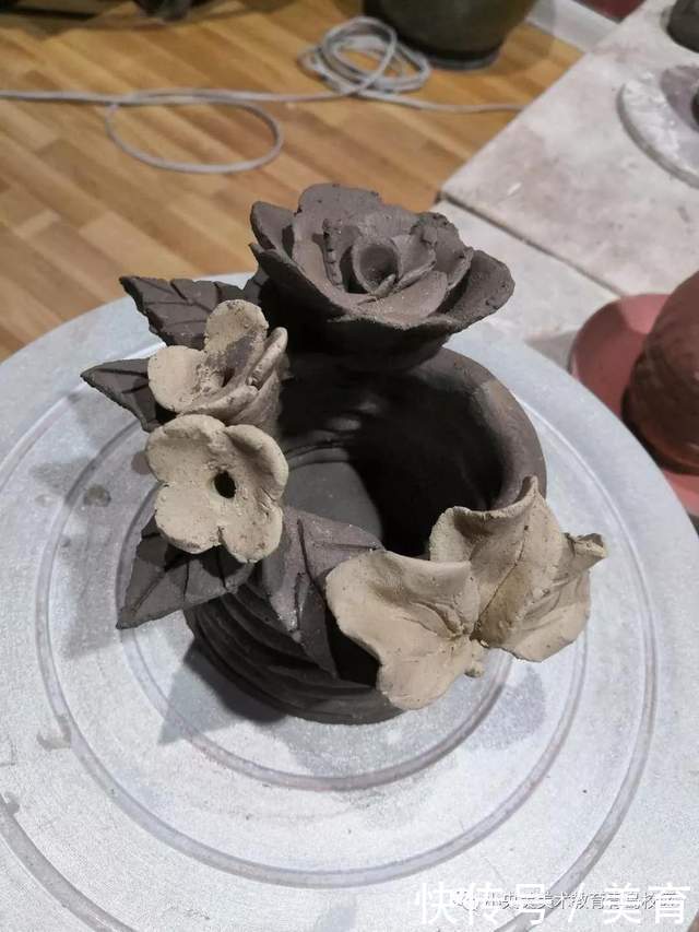 表达|小央美美术教育:美术学习的目的在于善于表达的勇气和创造精神