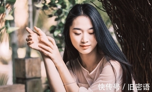 七律!吟秋七律九首:千丛万树皆狼藉,唯有黄花一缕香