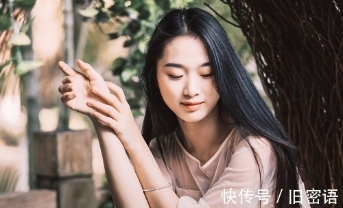 七律！吟秋七律九首：千丛万树皆狼藉，唯有黄花一缕香