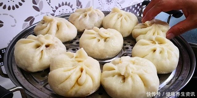 天冷了，白菜萝卜靠边站，最该吃这菜，晒一晒囤起来，包包子贼香