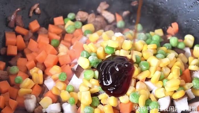 玉米|家人爱吃的番茄焖饭,简单的烹饪,丰富的食材,鲜香味美又营养