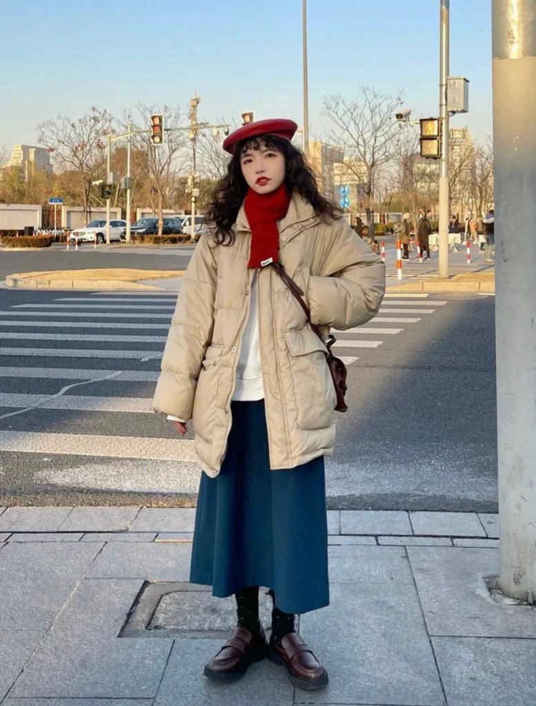 羽绒服+裙子=2021年最王炸组合,早穿早美!