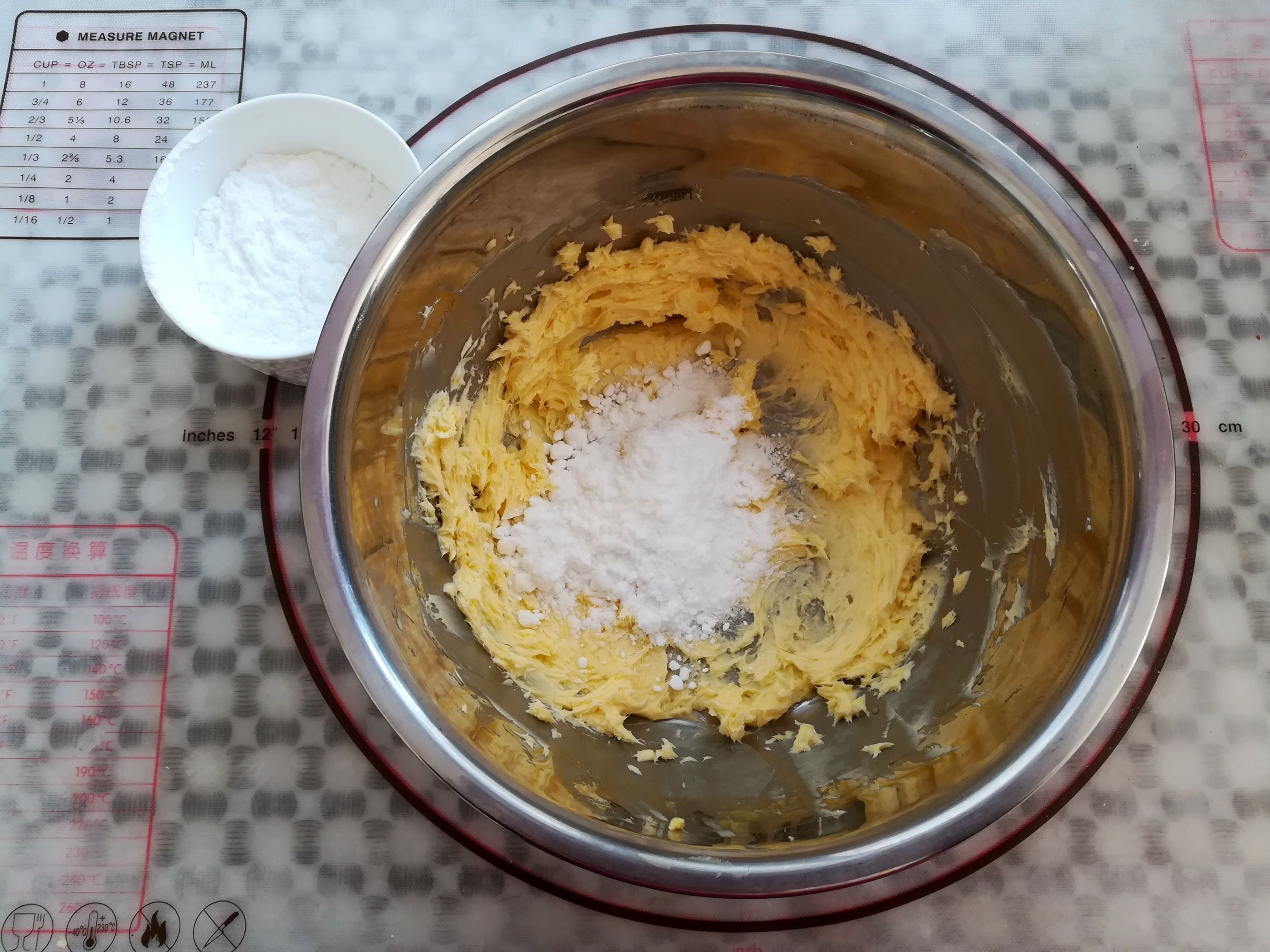 用了6年的饼干配方，酥脆可口，健康无添加，比买的好吃又实惠