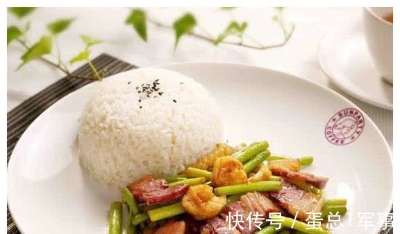 父母|这几种“饭”最伤宝宝身体,嘴再馋都不能给,大多父母都做不到!