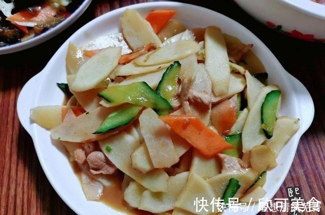 晒老妈生日宴,9菜1汤荤素搭配,朋友都说比饭店实惠又健康