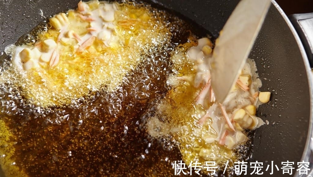 过年炸东西，学会3种“挂糊”的配方，厨艺涨一大截，炸啥都好吃