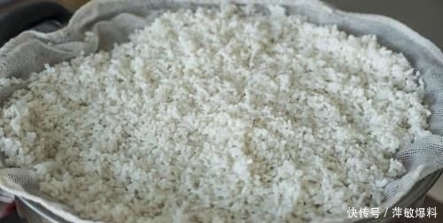 糯米卷的好吃做法,软糯香甜不沾牙,出锅比红烧肉香,上桌就扫光