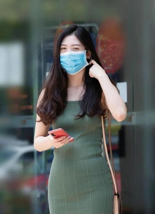 紧身裤|绿色的包臀连衣裙，看起来真的是美极了，作为日常穿搭舒适又高级