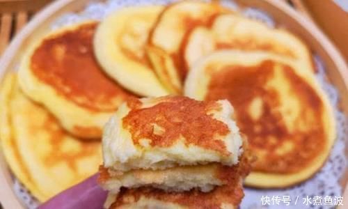 松软|不用烤箱，不用电饭煲，学会这样做蛋糕，松软香甜，10分钟就上桌