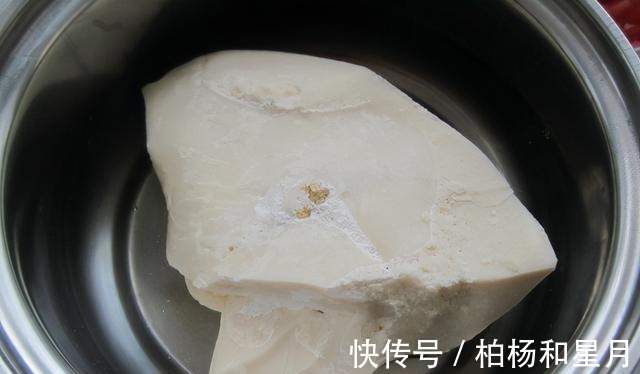 秋末初冬野钓,试试羊油蚯蚓,效果谁用谁知道!