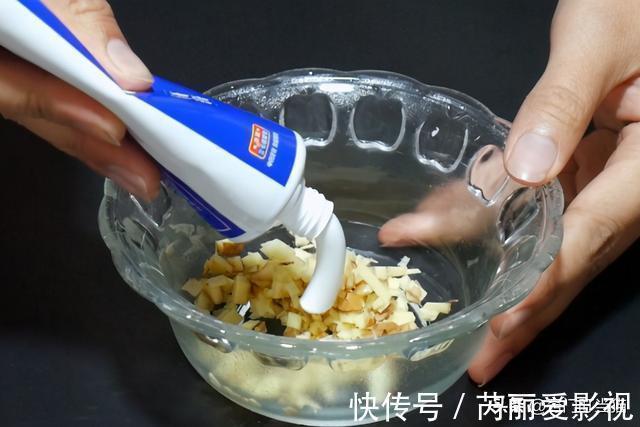 碎末状|把牙膏挤在生姜上,作用太厉害了,解决了很多家庭的烦恼,快学学
