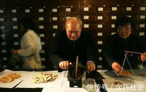 科里|脚抽筋、腿抽筋,五年了!实习生一味药治好,经验值得牢记