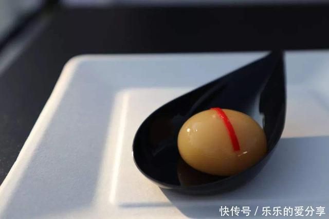 大厨|米其林大厨推出天价煎蛋,看完制作过程, 网友:难怪卖那么贵!