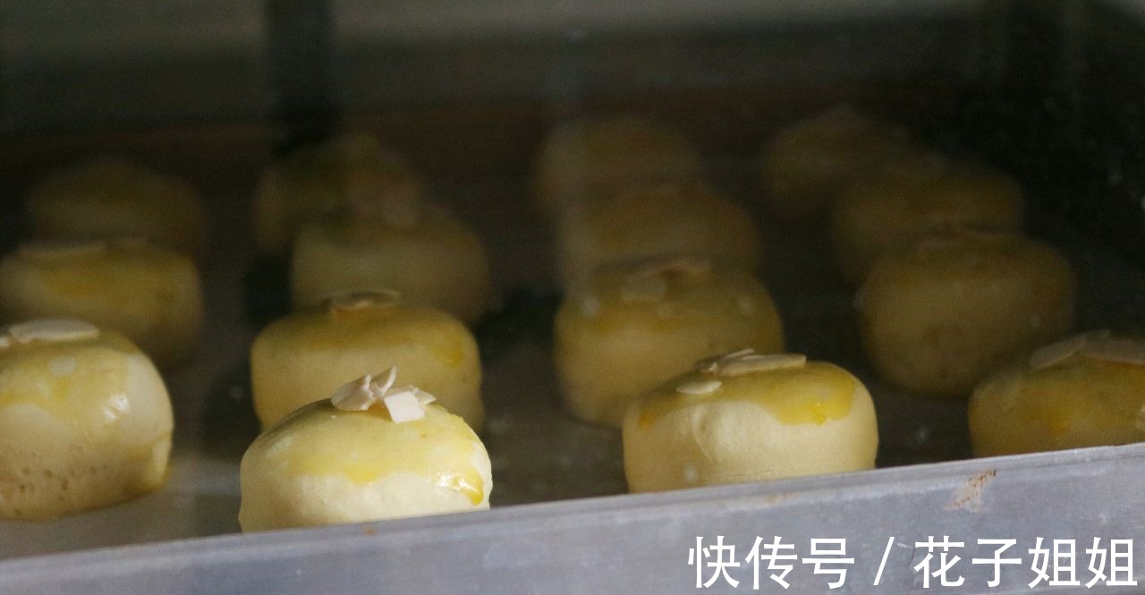 好吃又好看的香蕉杏仁小饼，轻奢美食，做法简单，教你在家做！