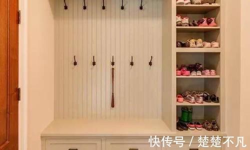 玄关处|家里鞋柜万万要这样装,一旦木工给你这样做,记得给他加工钱!