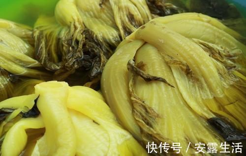 胃黏膜|比辣椒还伤胃的3大食物，你若常吃，胃病“找上门”还不自知！