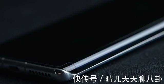 oled|华为Mate40 Pro到底有什么魔力，发布近一年依然被抢购