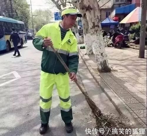 爆棚|58岁中国环卫工大叔健身20年，肌肉爆棚谁说健身是有钱人的爱好
