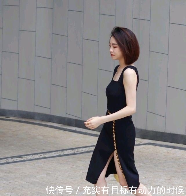 成熟|成熟女人怎么穿才好看呢?简约温柔的穿搭就很不错,高级又有魅力
