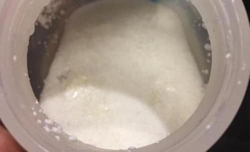 孩子|1岁儿子只喝奶奶冲的奶粉,妈妈觉得不对劲,尝了一口后无奈叹气