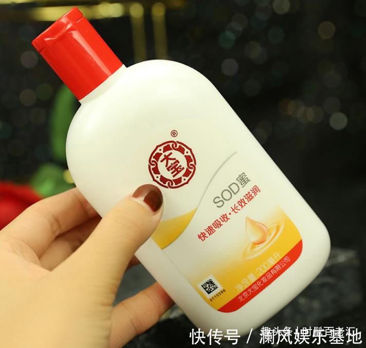 别再瞧不起国货,这些国货护肤品,虽然包装“老土”,但真好用