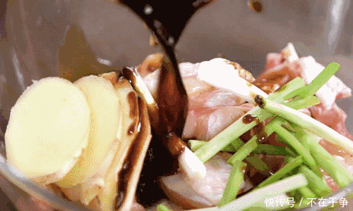 绝配|鸡肉跟它才是绝配!这么做辣到喷火~