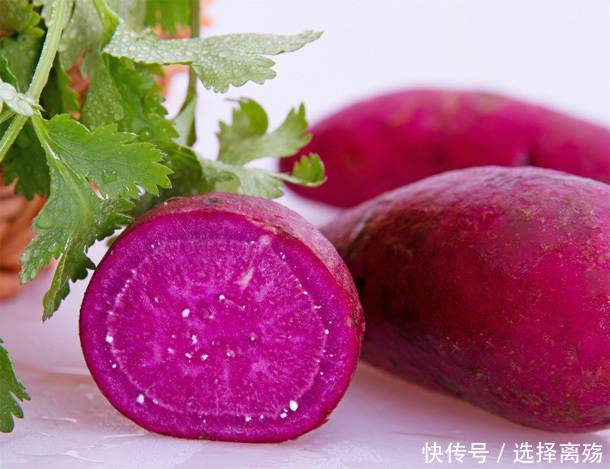 50岁就“人老珠黄”吃3种富含“雌激素”食物,皮肤白嫩更年轻