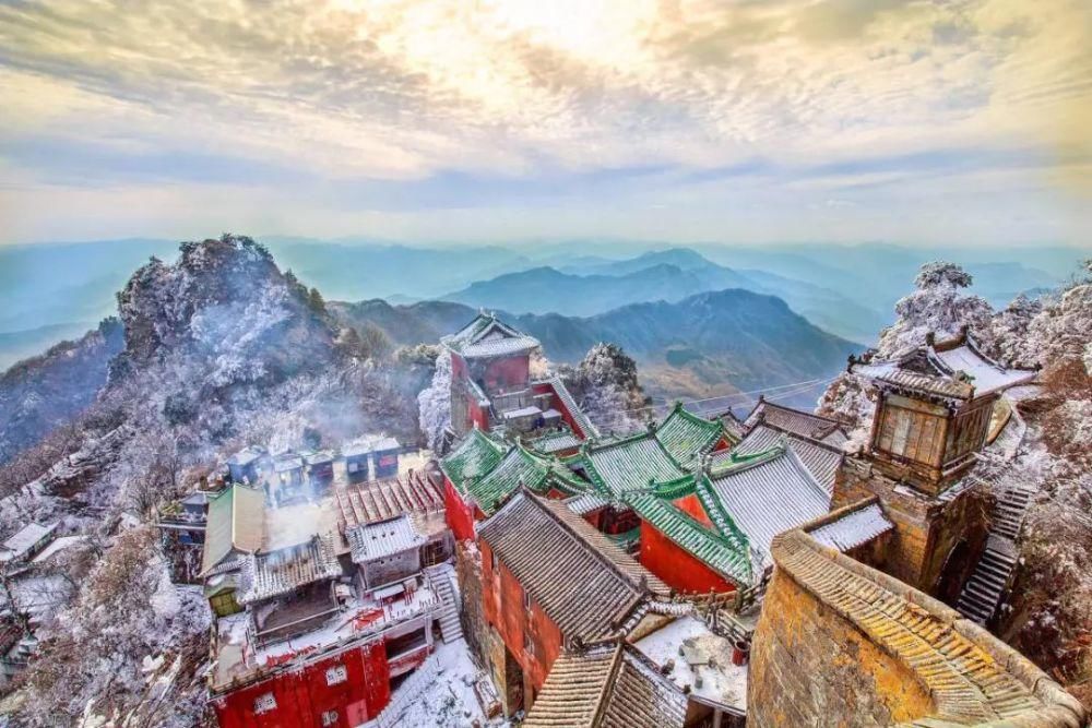 风雪|风雪武当山,仙境藏玄机!大雪封山时,道人、隐士都在干什么!