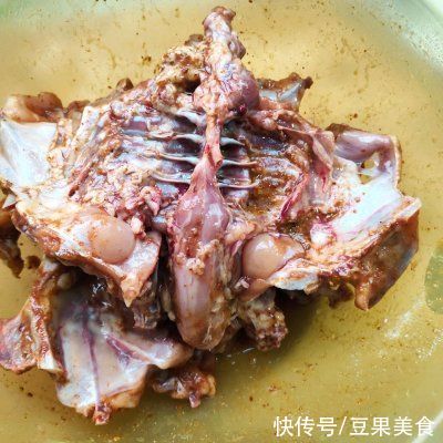  把全家人征服的蜜汁烤鸡架，好吃到过分