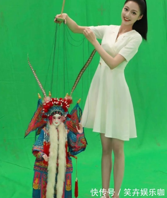 笔记#中国传媒大学的校花冯琳,在网上晒出学习笔记,让人耳目一新